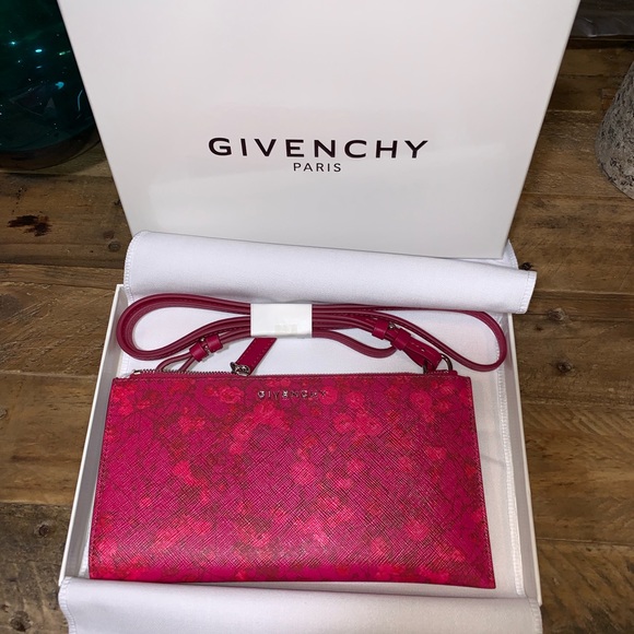 Givenchy Antigona Leather Crossbody Pouch - Picture 4 of 8